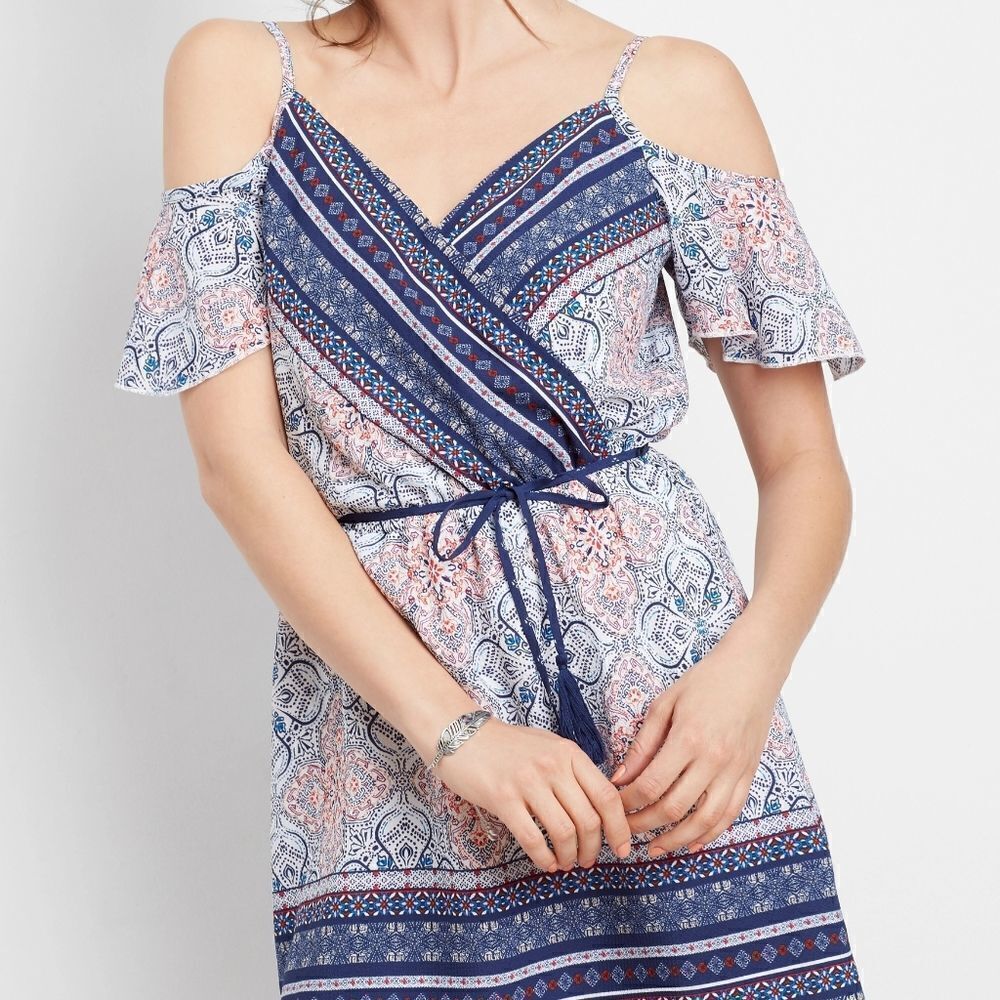 Cold Shoulder Border Print Dress - Picture 2 of 13
